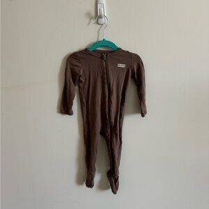 Kith Baby kids coverall romper jumpsuit zipped brown footie pajama 6-12mo